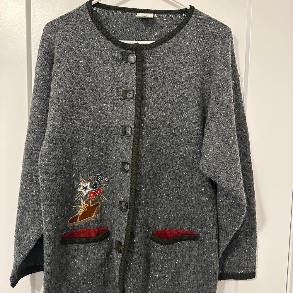 Vintage Grey Embroidered Knit Cardigan Size Small Women’s by Miss Astor
